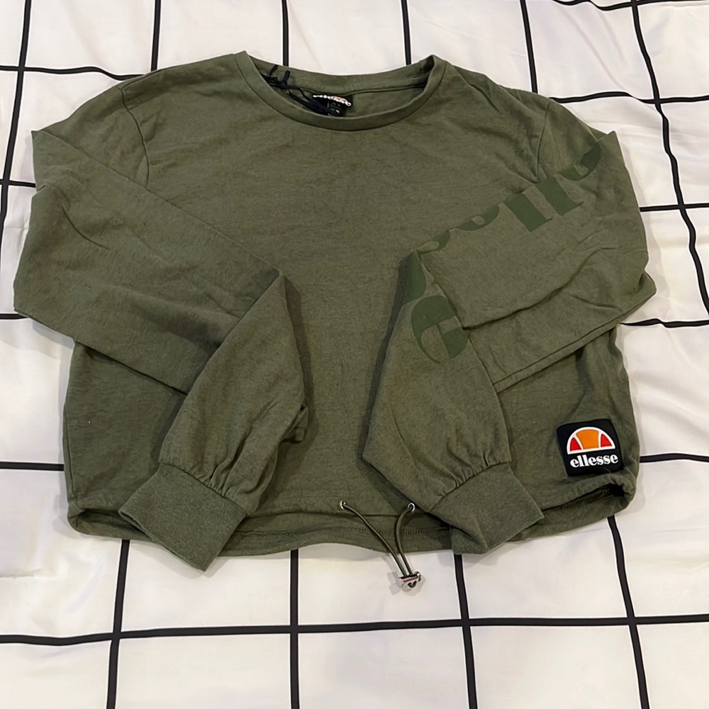 ellese Dark Green Cropped Long Sleeve
